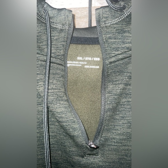 Under Armour Men’s Hoodie - Picture 3 of 3